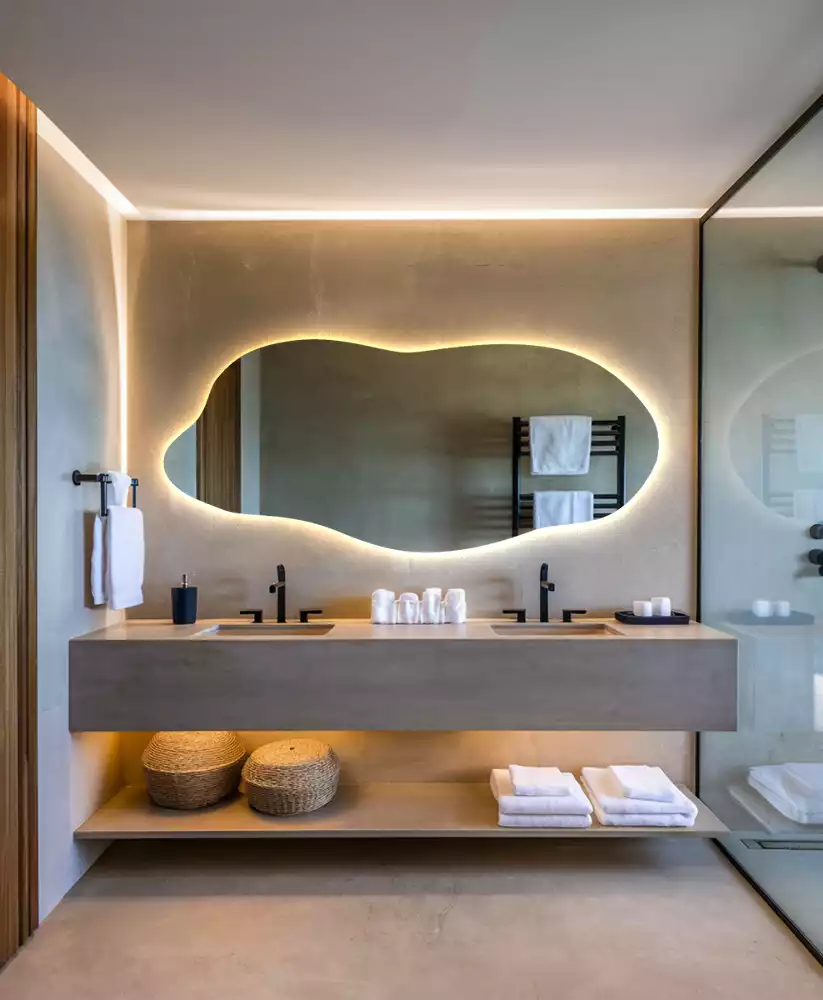 Espejo elegante con luz