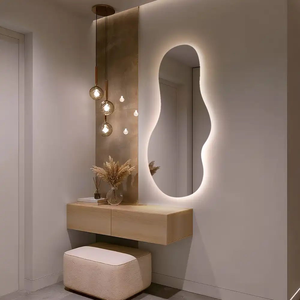 Espejo de pared con iluminación LED y diseño original elegante