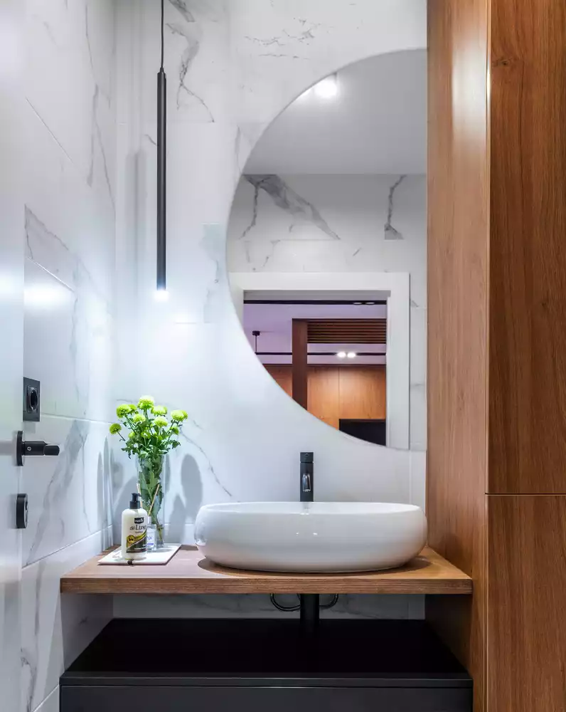 Espejo media luna colgante sin marco