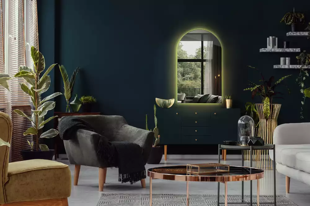 Espejo en arco con retroiluminación LED